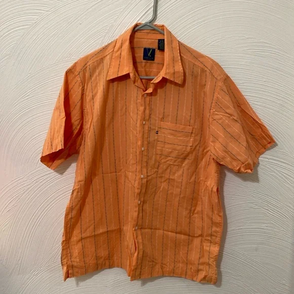 van heusen orange dress shirt VanHeusen 100% cotton large men’s button up shirt :) light Orange casual